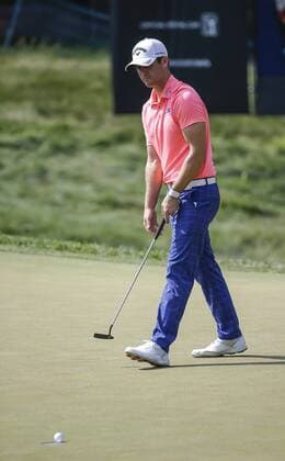 POTOMAC, MD - JUNE 30: Kevin Chappell sinks his putt on the 15th green during the second round of the Quicken Loans National on June 30, 2017 at TPC Potomac at Avenel Farm in Potomac, MD.(Photo by Justin Cooper Icon Sportswire) GOLF: JUN 30 PGA Golf Herren - Quicken Loans National - Second Round Icon170630009 EDITORIAL USE ONLY