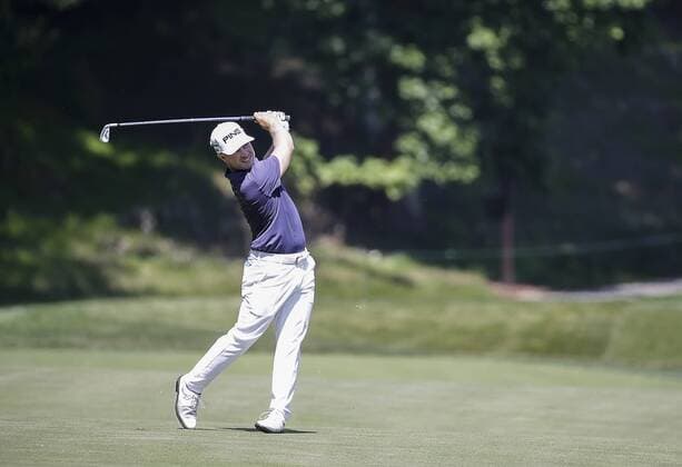 POTOMAC, MD - JUNE 30: David Lingmerth takes his second shot on the 11th hole during the second round of the Quicken Loans National on June 30, 2017 at TPC Potomac at Avenel Farm in Potomac, MD.(Photo by Justin Cooper Icon Sportswire) GOLF: JUN 30 PGA Golf Herren - Quicken Loans National - Second Round Icon170630015 EDITORIAL USE ONLY