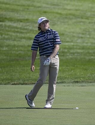 POTOMAC, MD - JUNE 30: Zac Blair reacts to a bad iron shot on the 1st hole during the second round of the Quicken Loans National on June 30, 2017 at TPC Potomac at Avenel Farm in Potomac, MD.(Photo by Justin Cooper Icon Sportswire) GOLF: JUN 30 PGA Golf Herren - Quicken Loans National - Second Round Icon170630039 EDITORIAL USE ONLY