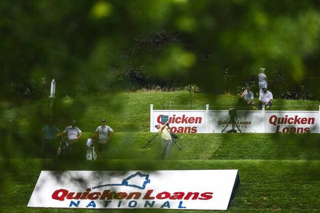 JUL 01, 2017 - J.B. Holmes (USA) tees off on the ninth hole during the third round at the 2017 Quicken Loans National at the Tournament Players Club in Potomac MD. PGA Golf Herren 2017: Quicken Loans National JUL 01 - ZUMAcjm_ 20170701_zaf_cjm_004 Copyright: xJohnxMiddlebrookx