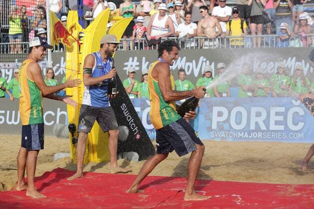 Swatch Beach volleyball Beachvolleyball Major Series, Awarding medals 02.07.2017., Croatia, Porec - Volleyball Tournament Swatch Beach Volleyball Major Series. Awarding medals. First place was won by Brazil (Pedro Solbe Guto Carval), Italy second (Lupo Nicolai) and Brazil third (Alison Bruno).  LukaxStanzl PIXSELL