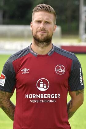 03.07.2017 - 1. FC Nürnberg FCN Club - 2. Fußball Bundesliga BL - Saison 2017 2018 - Fototermin Porträttermin Portraittermin - - Tobias Kempe (10, 1. FC Nürnberg FCN ) - Einzelbild Einzelfoto Portrait Porträt Kopfbild
