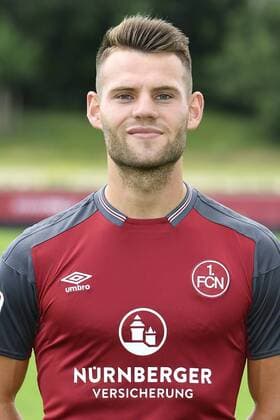 03.07.2017 - 1. FC Nürnberg FCN Club - 2. Fußball Bundesliga BL - Saison 2017 2018 - Fototermin Porträttermin Portraittermin - - Eduard Löwen (38, 1. FC Nürnberg FCN ) Einzelbild Einzelfoto Portrait Porträt Kopfbild