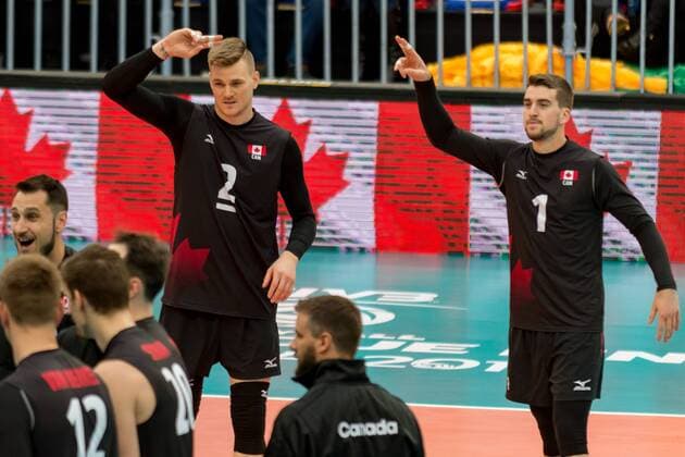 Liga Mundial Brasil x Canad? CURITIBA, PR - 04.07.2017: LIGA MUNDIAL BRASIL X CANADÁ - John Gordon Perin and Tyler Sanders during Brazil and Canada in the opening match of the final phase of the World Volleyball League at the Arena da Baixada in Curitiba. (Photo: Reinaldo Reginato Fotoarena) x1350290x  ReinaldoxReginato