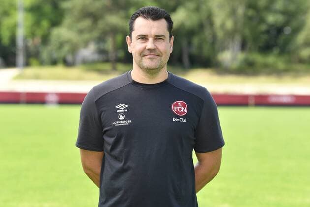03.07.2017 - 1. FC Nürnberg FCN Club - 2. Fußball Bundesliga BL - Saison 2017 2018 - Fototermin Porträttermin Portraittermin - - Gubov Milan (Physiotherapeut 1.FC Nürnberg FCN ) Einzelbild Einzelfoto Portrait Porträt Kopfbild