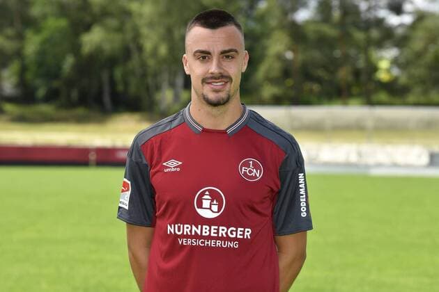 03.07.2017 - 1. FC Nürnberg FCN Club - 2. Fußball Bundesliga BL - Saison 2017 2018 - Fototermin Porträttermin Portraittermin - - Philipp Förster (5, 1.FC Nürnberg FCN ) Einzelbild Einzelfoto Portrait Porträt Kopfbild