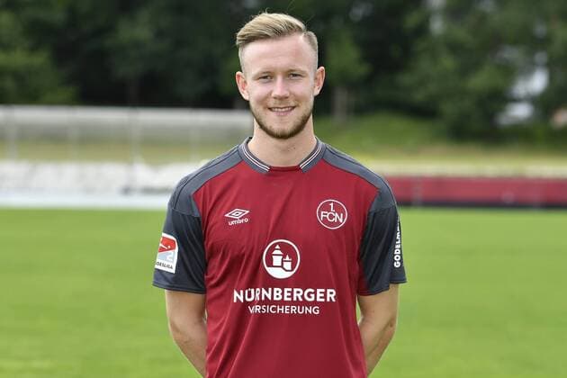 03.07.2017 - 1. FC Nürnberg FCN Club - 2. Fußball Bundesliga BL - Saison 2017 2018 - Fototermin Porträttermin Portraittermin - - Cedric Teuchert (36, 1. FC Nürnberg FCN ) Einzelbild Einzelfoto Portrait Porträt Kopfbild