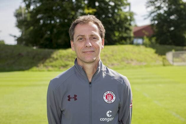 Dr. Volker Carrero (Mannschaftsarzt) 06.07.2017, Hamburg, Mannschaftsfototermin FCSt.Pauli 1910 Â