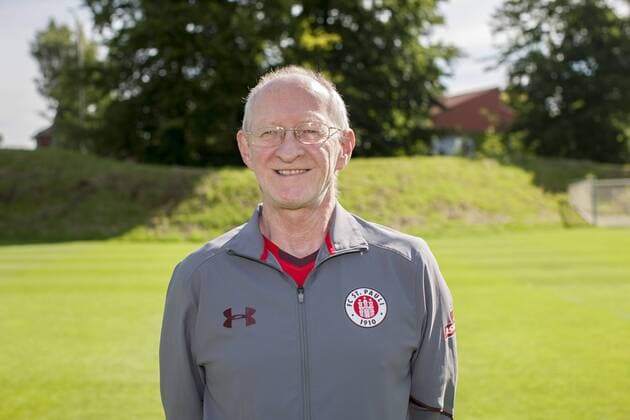 Ronald Wollmann (Physiotherapeut) 06.07.2017, Hamburg, Mannschaftsfototermin FCSt.Pauli 1910 Â