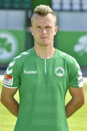 06.07.2017 - SpVgg Spielvereinigung Greuther Fürth Kleeblatt - 2. Fußball Bundesliga BL - Saison 2017 2018 - Fototermin Porträttermin Portraittermin - - Nik Omladic (33, SpVgg Greuther Fürth ) Einzelbild Einzelfoto Portrait Porträt Kopfbild