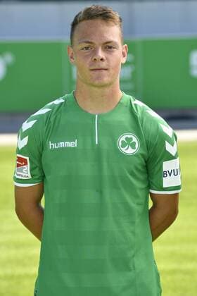 06.07.2017 - SpVgg Spielvereinigung Greuther Fürth Kleeblatt - 2. Fußball Bundesliga BL - Saison 2017 2018 - Fototermin Porträttermin Portraittermin - - Patrick Sontheimer (40, SpVgg Greuther Fürth ) Einzelbild Einzelfoto Portrait Porträt Kopfbild