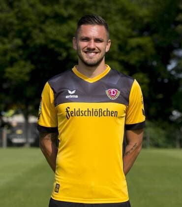 Fußball, 2. Bundesliga, Saison 2017 2018, SG Dynamo Dresden, Porträttermin, (06.07.2017). Pascal Testroet. RM001