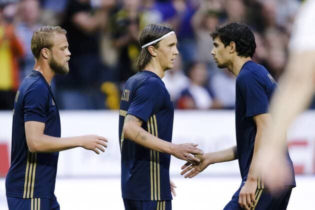170706 AIK:s Kristoffer Olsson, Daniel Sundgren och Jesper Nyholm jublar efter 4-0 under fotbollsmatchen i kvalet till Europa League mellan AIK och Klaksvik den 6 Juli 2017 i Stockholm.  Copyright: KentaxJönsson BB170706KJ016