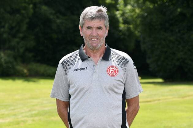 Fußball, 2. BL, Fortuna Düsseldorf Porträttermin Porträt: Fußball, GER, 2.BL, Porträttermin 2017 2018, Fortuna Düsseldorf: Cheftrainer Friedhelm Funkel (Düsseldorf)