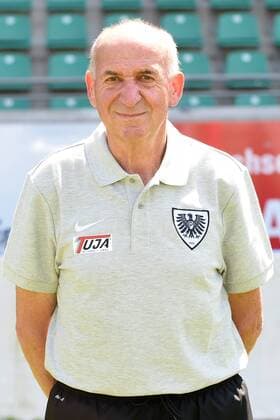 Fußball 3. Liga, Porträttermin 2017 2018 SC Preußen Münster am 06.07.2017 im Preußenstadion in Münster Betreuer Jürgen Juergen Keseberg (Muenster) MT