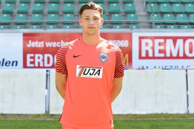 Fußball 3. Liga, Porträttermin 2017 2018 SC Preußen Münster am 06.07.2017 im Preußenstadion in Münster Torwart Nils Körber Koerber (Muenster) MT