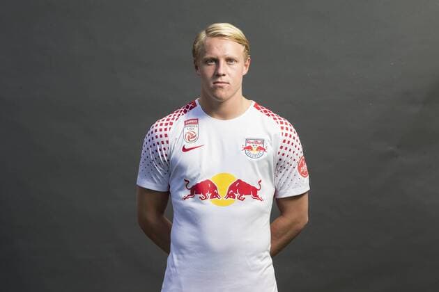 SOCCER - BL, RBS, team photoshooting SALZBURG,AUSTRIA,05.JUL.17 - SOCCER - tipico Bundesliga, Red Bull Salzburg, team photo shooting. Image shows Xaver Schlager (RBS). GEPAxpictures xFelixxRoittner