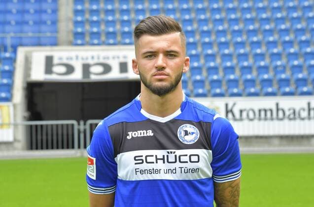 04.07.2017, Fussball, 2. LIGA, Saison 2017 2018, SCHÜCO-ARENA, BIELEFELD Fußball, GER, 2.BL, Portraittermin 2017 2018, DSC Arminia Bielefeld Keanu Staude (Arminia Bielefeld), Aktion, Einzelbild, Quer, Portrait