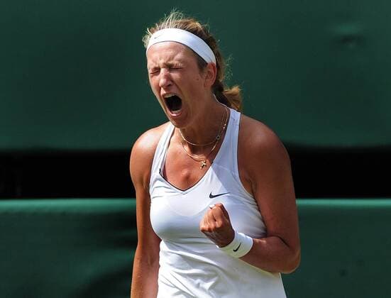 Themen der Woche Bilder des Tages - SPORT Tennis - 2017 Wimbledon Championships - Week One, Friday Day Five Womens Singles Third Round match Heather Watson (GBR) v Victoria Azarenka (BLR) Victoria Azarenka breaks Watson s serve on Centre court COLORSPORT ANDREW COWIE 