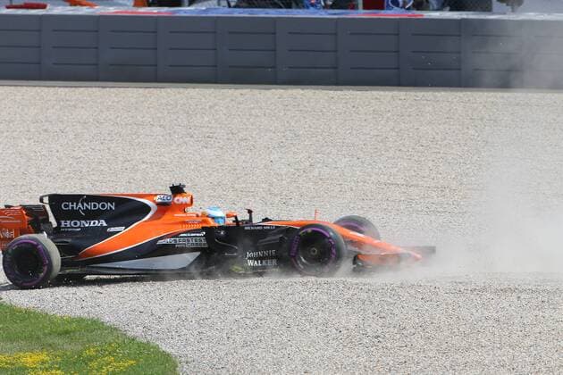 Austrian Grand Prix, Red Bull Ring 06 - 09 July 2017 07.07.2017- Free Practice 2, Fernando Alonso (ESP) McLaren Honda MCL32 out of the track 