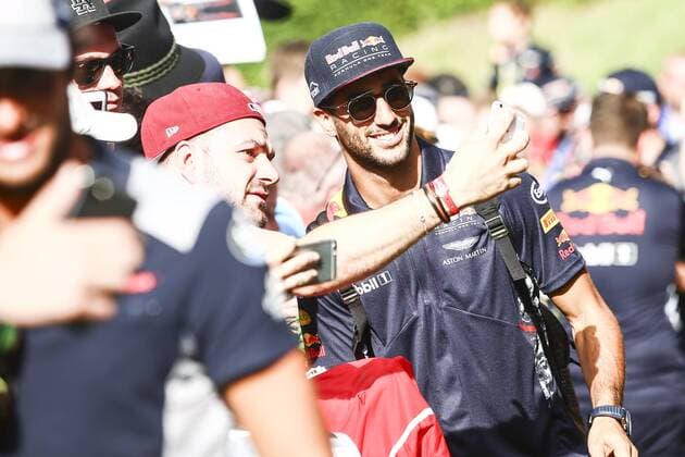 FORMULA 1 - GP of Austria 2017 SPIELBERG,AUSTRIA,08.JUL.17 - MOTORSPORTS, FORMULA 1 - Grand Prix of Austria, Red Bull Ring, Styrian Green Carpet. Image shows Daniel Ricciardo (AUS Red Bull Racing). GEPAxpictures xFelixxRoittner