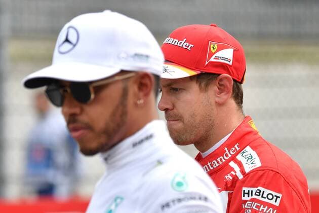 v,re;Sebastian VETTEL,GER (Scuderia Ferrari),Lewis HAMILTON (GBR,Mercedes AMG Petronas Motorsport) nach dem Qualifying. Qualifying,Formel 1:GP von Oesterreich, Red Bull Ring Zeltweg,Spielberg,Saison 2017,am 08.07.2017.