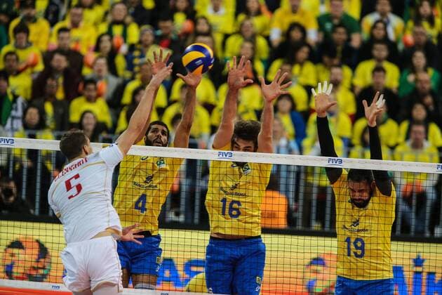 Trevor Clevenot of the France VOLLEY BALL : Bresil vs France - Finale - FIVB Ligue Mondiale - Curitiba - 08 07 2017 GeraldoBubniak Panoramic 