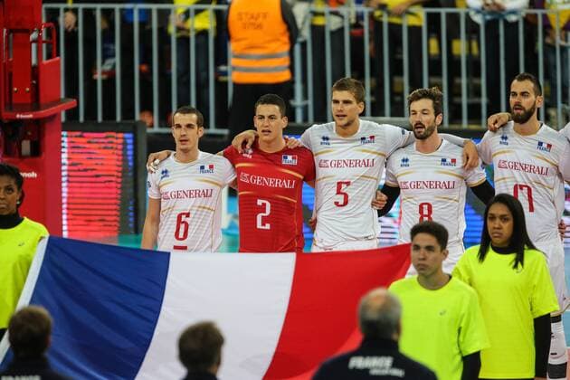 Players of the France team equipe VOLLEY BALL : Bresil vs France - Finale - FIVB Ligue Mondiale - Curitiba - 08 07 2017 GeraldoBubniak Panoramic 