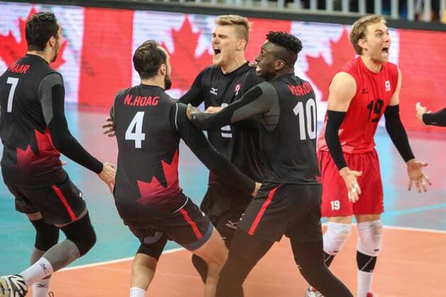 Joie Players of the Canada team celebrates VOLLEY BALL : Etats Unis vs Canada - Petite Finale - FIVB Ligue Mondiale - Curitiba - 08 07 2017 GeraldoBubniak Panoramic 