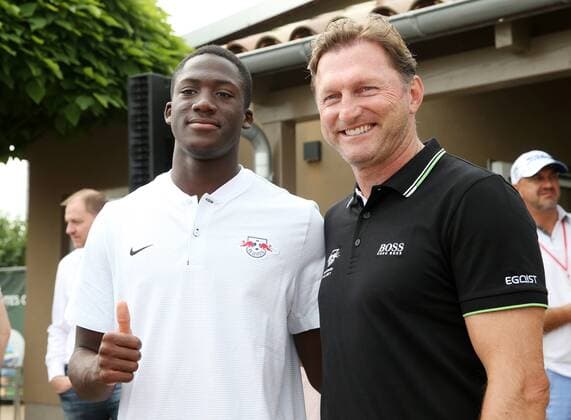 RB Leipzig Charity Golfturnier Machern b. Leipzig, 09.07.2017, Eagles Charity Golf Club e.V. , RB Leipzig Charity Golfturnier , Im Bild, v.l.: Ibrahima Konate (RB Fußballer, Neuzugang) und Trainer Ralph Hasenhüttl Hasenhuettl (RB Leipzig). ,