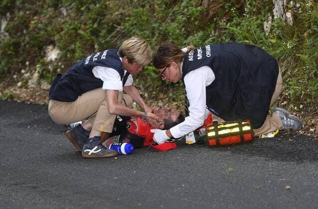 Tour de France, 9. Etappe, Richie Porte schwer gestürzt Chute Crash PORTE Richie of BMC Racing Team CYCLISME : Tour de France 2017 - Etape 9 - Nantua a Chambery - 09 07 2017 PhotoNews Panoramic 