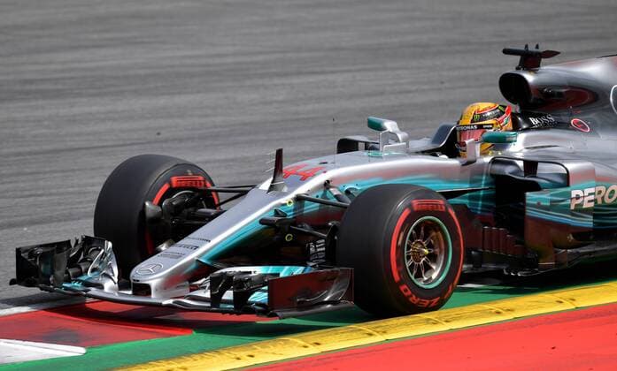 FORMULA 1 - GP of Austria 2017 SPIELBERG,AUSTRIA,09.JUL.17 - MOTORSPORTS, FORMULA 1 - Grand Prix of Austria, Red Bull Ring. Image shows Lewis Hamilton (GBR Mercedes). GEPAxpictures xMichaelxRiedler