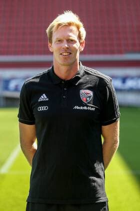 2. Bundesliga - Fußball - Fototermin - FC Ingolstadt 04 - Portraits - Shooting - Saison 2017 2018 - Georg Meyer Physiotherapeut 2. BL - FC Ingolstadt 04 Saison 2017 2018 Portraits - Shooting Fototermin