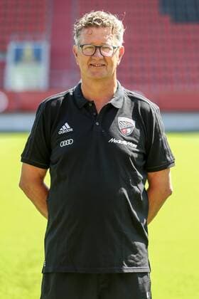 2. Bundesliga - Fußball - Fototermin - FC Ingolstadt 04 - Portraits - Shooting - Saison 2017 2018 - Physiotherapeut Hermann Eikam 2. BL - FC Ingolstadt 04 Saison 2017 2018 Portraits - Shooting Fototermin