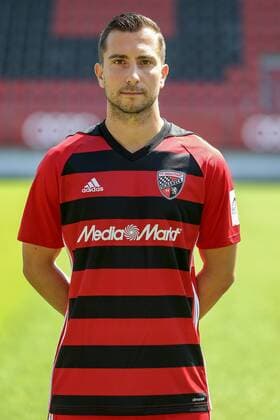 2. Bundesliga - Fußball - Fototermin - FC Ingolstadt 04 - Portraits - Shooting - Saison 2017 2018 - Markus Suttner (29, FCI) 2. BL - FC Ingolstadt 04 Saison 2017 2018 Portraits - Shooting Fototermin