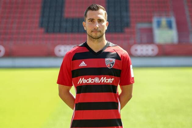 2. Bundesliga - Fußball - Fototermin - FC Ingolstadt 04 - Portraits - Shooting - Saison 2017 2018 - Markus Suttner (29, FCI) 2. BL - FC Ingolstadt 04 Saison 2017 2018 Portraits - Shooting Fototermin