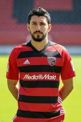 2. Bundesliga - Fußball - Fototermin - FC Ingolstadt 04 - Portraits - Shooting - Saison 2017 2018 - Almog Cohen (8, FCI) 2. BL - FC Ingolstadt 04 Saison 2017 2018 Portraits - Shooting Fototermin
