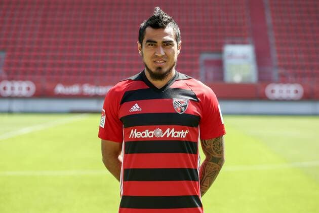 2. Bundesliga - Fußball - Fototermin - FC Ingolstadt 04 - Portraits - Shooting - Saison 2017 2018 - Dario Lezcano (11, FCI) 2. BL - FC Ingolstadt 04 Saison 2017 2018 Portraits - Shooting Fototermin