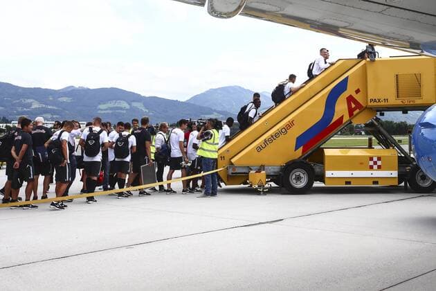 SOCCER - CL, qualification, Hibernians vs RBS SALZBURG,AUSTRIA,10.JUL.17 - SOCCER - UEFA Champions League, qualification, FC Hibernians vs Red Bull Salzburg, departure from Salzburg airport. Image shows the team of RBS. GEPAxpictures xFelixxRoittner