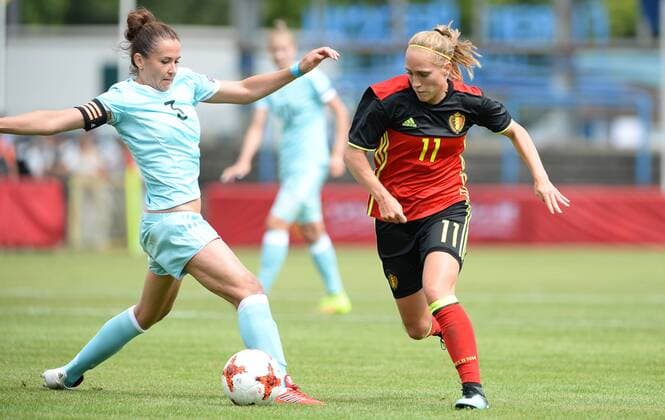 Russian Anna Kozhnikova and Belgium s Janice Cayman pictured in action a friendly game between the Belgian national women s soccer team Red Flames and Russia, on Tuesday 11 July 2017 in Denderleeuw. The Red Flames are preparing for the Women s European Championship EM Europameisterschaft 2017 in the Netherlands. DAVIDxCATRY  x05129557x
