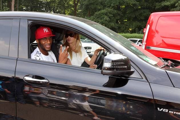 1.FC Köln Anthony Modeste verlässt mit Frau Maeva und Anwälten das Geißbockheim. Er reist nicht mit der Mannschaft ins Trainingslager nach Österreich. 09.07.2017