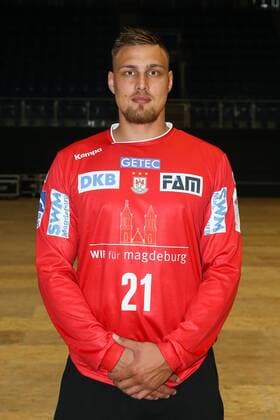 Torwart Dario Quenstedt (SC Magdeburg) - Handball Bundesliga Saison 2017-2018 Offizeller Fototermin SC Magdeburg in der GETEC Arena in Magdeburg - Einzelbild,Portrait,Deutschland, Handball, Mann, Maenner,12.07.2017