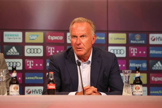 Der FC Bayern Muenchen stellt offiziell James Rodriguez im Rahmen einer Pressekonferenz in der Allianz Arena Muenchen vor. Mit dabei sind unter anderem Cheftrainer Carlo Ancelotti, James Rodriguez und Vorstandsvorsitzender Karl-Heinz Rummenigge. Muenchen Copyright: xEngelbrecht xEibner-Pressefotox EP_met