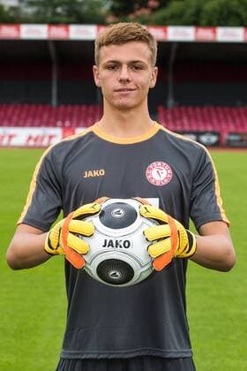 Fußball, GER, 3.Liga, Porträttermin 2017 2018, S. C. Fortuna Köln, Jannik Bruhns ( Koeln ) Portraittermin Fortuna Köln