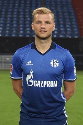 Fußball, GER, 1.BL, Porträttermin 2017 2018, FC Schalke 04, Johannes Geis (Schalke 04)