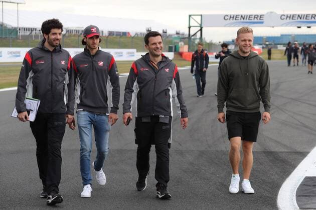 British Grand Prix, Silverstone 13 - 16 July 2017 13.07.2017 - Antonio Giovinazzi (ITA) Haas F1 Team Test Driver and Kevin Magnussen (DEN) Haas F1 Team VF-17 