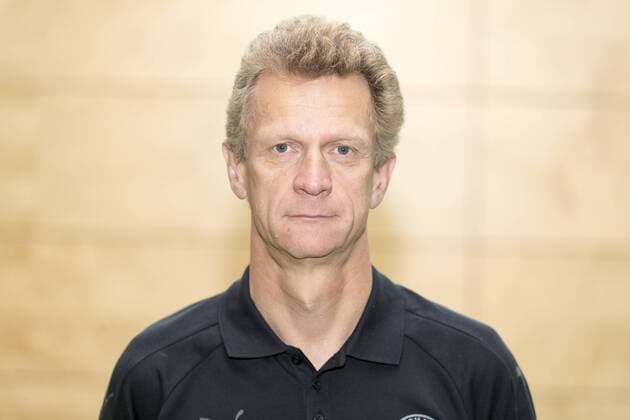Fußball, GER, 2.BL, Porträttermin 2017 2018, Holstein Kiel, Martin Mrugalla. Holstein Kiel, Fussball, 2. Liga, 12.07.17 Kiel Schleswig-Holstein Germany Trainingszentrum Projensdorf Copyright: xAgentur54GradFelixxKoenigx
