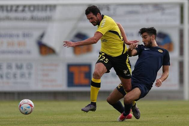 Fussball UEFA Europa League, Europa-Ligue, Europa League 2017 - 2018 13.07.2017, UEFA Europa League 2017-2018, Qualification Second Round, First Game, Luxemburg, Stade Municipal de la Commune de Differdange, Progres Niederkorn, Proges Niederkorn (LUX) - AEL Limassol (CYP) vl: Alexis Lafon (Niederkorn 25) - Ismail Sassi (AEL Limassol 22) 