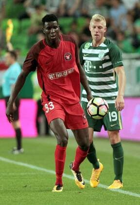 13.07.2017 Budapest(Hungary) FC Ferencvaros-FC Midtjylland Europa League 2nd leg qualifiers men s football Julian Koch(R) FC Ferencvaros, Paul Onuachu(L) FC Midtjylland : 