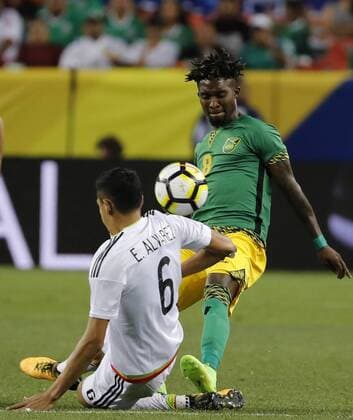 Mexican player Edson Alvarez (L) vies for the ball against Oniel Fisher (R) of Jamaica, during the Gold Cup soccer match between Mexico and Jamaica, held at the Authority Field in Denver, USA, on 13 July 2017. MEXICO - JAMAICA !ACHTUNG: NUR REDAKTIONELLE NUTZUNG!  Copyright: xJOSÉxMENDEZx JME051 20170714-636356043984709558